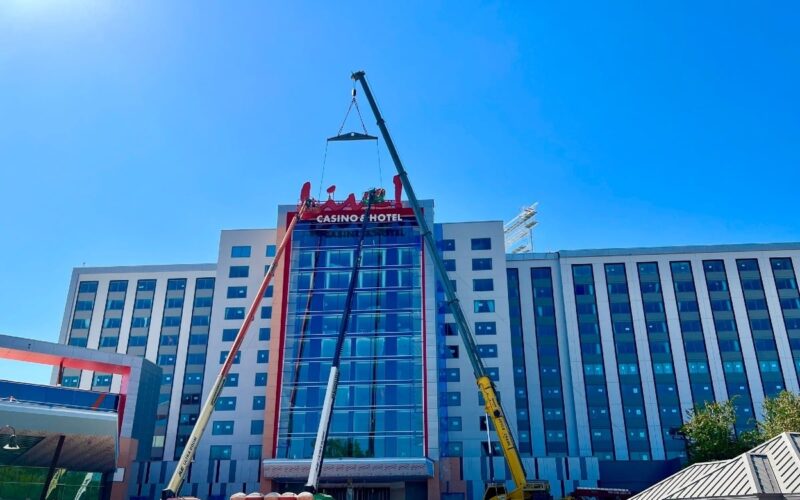 Live! Casino & Hotel Louisiana Hoists Logo in Bossier City